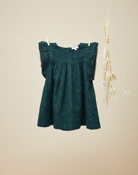 Discover this green dress, part of the soft, poetic world of Natalys. Our modern, stylish collections, and our helpful hints and services, are always here for you. VICKLY 19 / 19IU1934N18608