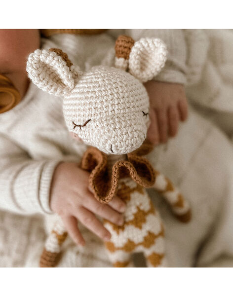 Goldie the giraffe crochet cuddly toy DOUDOU GIRAFE / 23PJPE010PPE999
