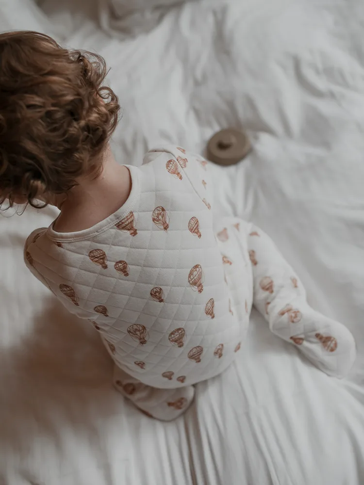Which pyjamas for baby in summer and winter?